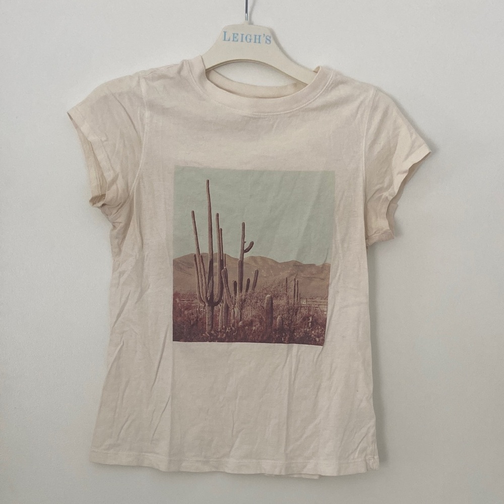 ✨5 for $15✨ Universal Thread Cactus Graphic T Shirt